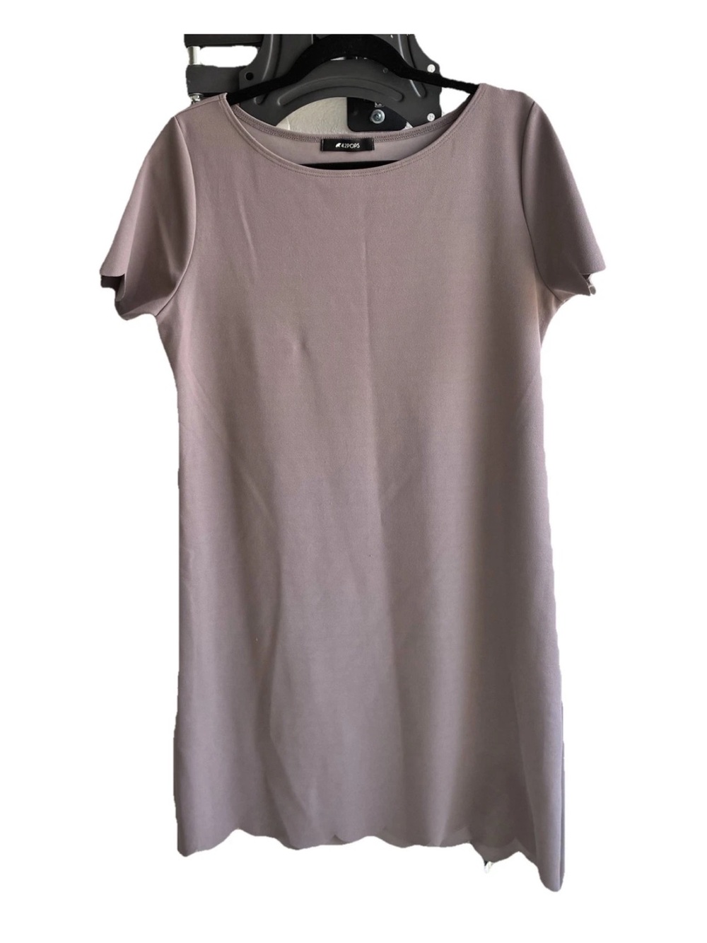 42Pops Scalloped Short-Sleeve Dusty Purple Shift Dress size Large